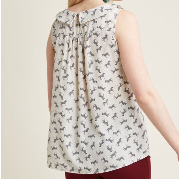 To the Nines Sleeveless Top in Zebras - Picture 5 of 8